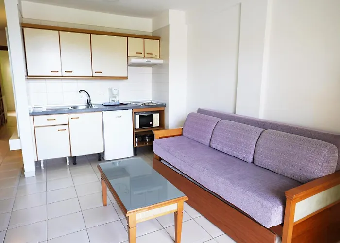 Coral Compostela * Πλάγια ντε λας Αμέρικας