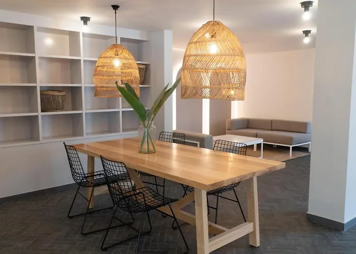 Coral Compostela * Πλάγια ντε λας Αμέρικας